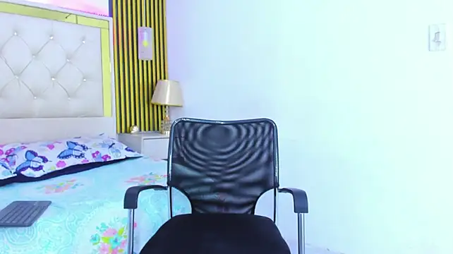 JustinSecret 即時 XXX 聊天