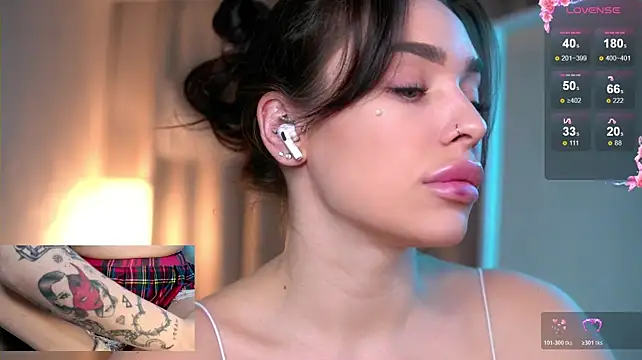 milkbrownn Adlı Modelin Canlı XXX Sohbeti