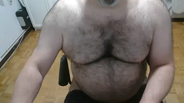 عرض كام mikeyhotbear