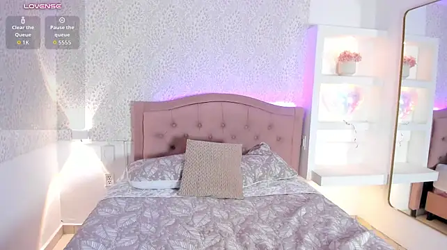 Chatroom XXX en direct de layla-Play