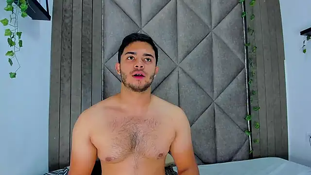 TylerWest_: απευθείας συνομιλία ΧΧΧ