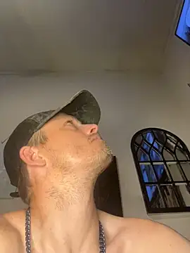 KBONE36 XXX чат на живо