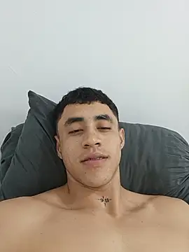 Cris-h Live XXX-Chat