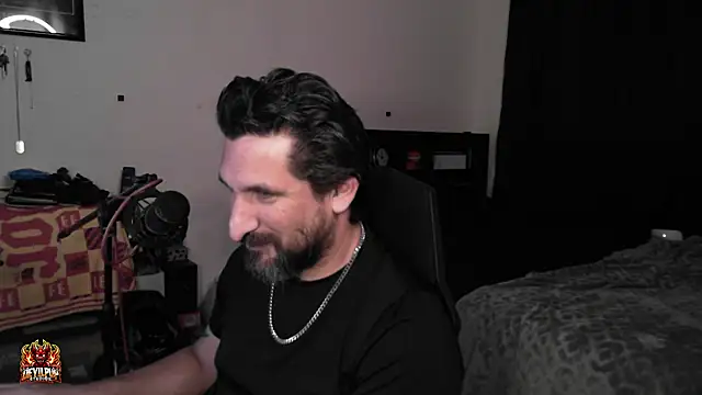 Chat XXX ao vivo de DevilPup75_