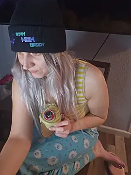 ScarletsWeb élő XXX-chatje