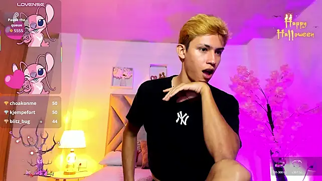 XXX chat uživo modela Baby_noahtt