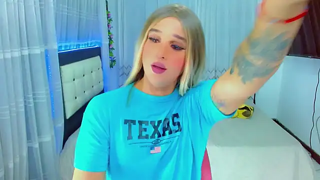 TaylorMonn Live XXX chat