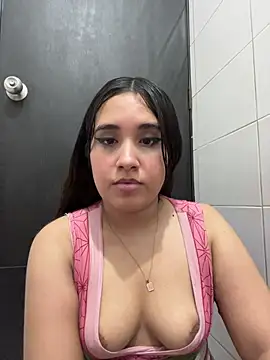 Chatroom XXX en direct de Samantthaescobar