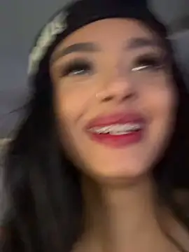Kitty_Bliss লাইভ XXX চ্যাট
