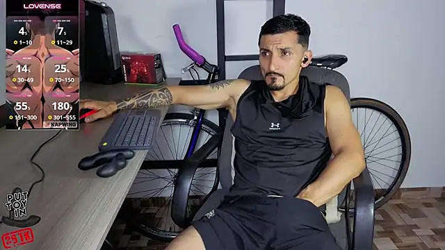 Chat XXX Live Marck_Muscle