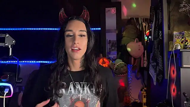 xoFrankie Chat XXX in diretta