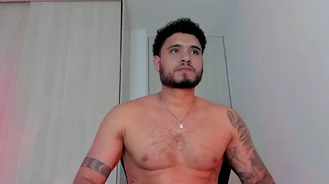AUSTINN_TORRES 现场XXX聊天