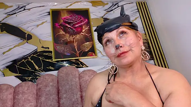 Kazsandraa Adlı Modelin Canlı XXX Sohbeti