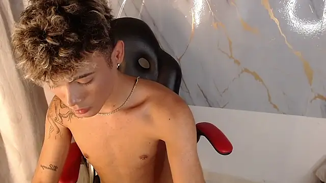 NaimVoss – Naživo XXX chat