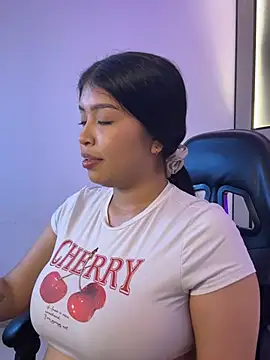 Chat +18 de carriepink_ ao vivo