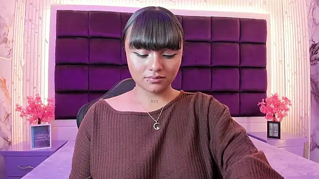 sweelanna__ Adlı Modelin Canlı XXX Sohbeti