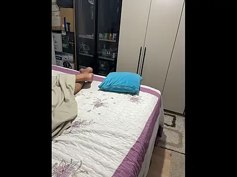 SecretGuyTr Adlı Modelin Canlı XXX Sohbeti