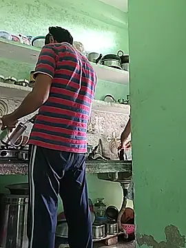 Priya_couple1のウェブカメラショー
