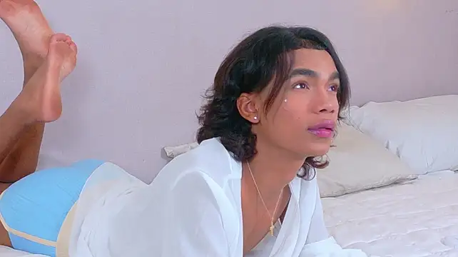 צ'אט XXX בשידור חי של AlanCuute
