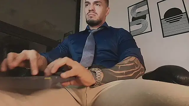 Chat XXX en directo de ALPHA_DOMINUS_
