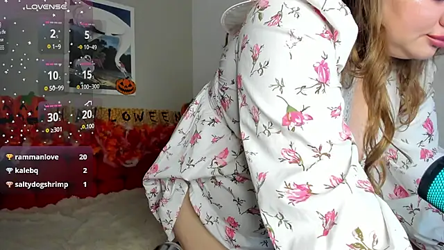 MonikaCharming Adlı Modelin Canlı XXX Sohbeti