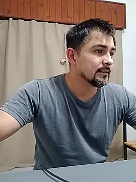 XXX chat uživo modela Bradd_32