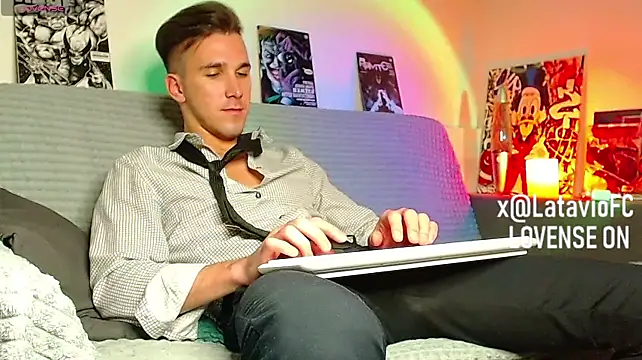 Živý XXX chat Midnighter_