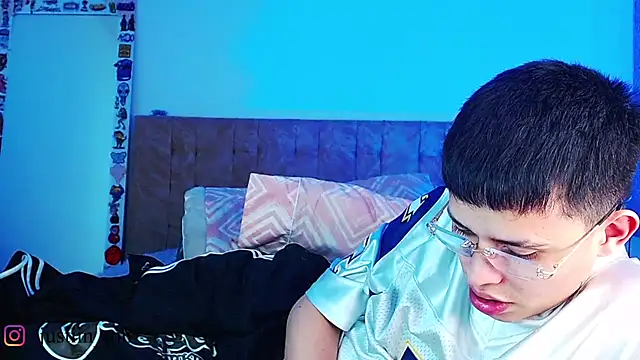 הופעת וובקאם של _justinmoon2