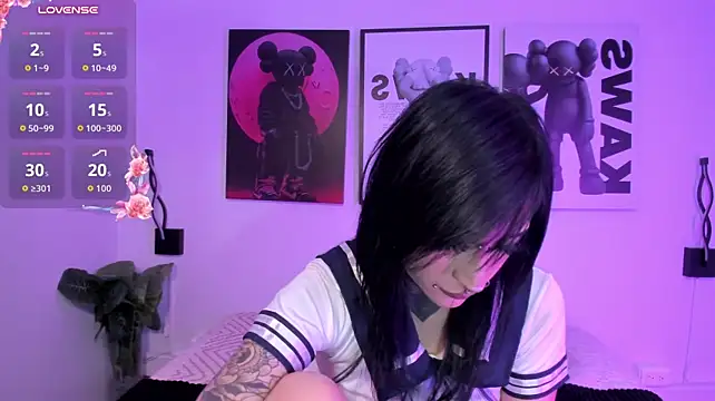 Kat_VonDe's Live XXX Chat