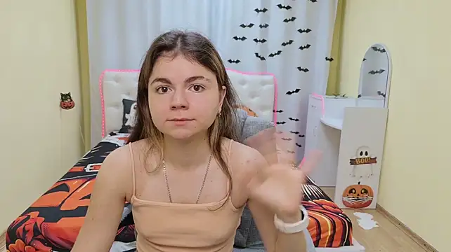 TinaRedly XXX чат на живо
