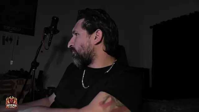 Živý XXX chat DevilPup75_