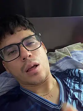 shery_l's Live XXX Chat