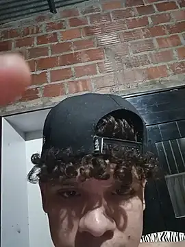Chat +18 de nilon05 ao vivo