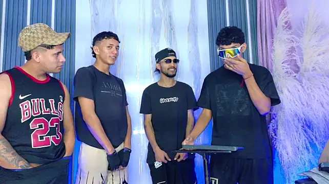แชท XXX สดของ Boy_Rock_xx