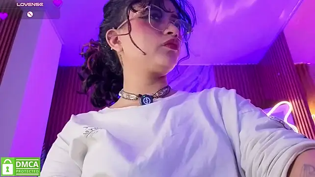 kristen_tay Adlı Modelin Canlı XXX Sohbeti