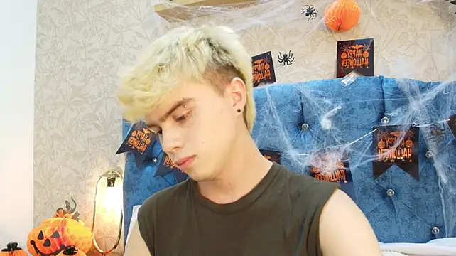 צ'אט XXX בשידור חי של Ian_Stone