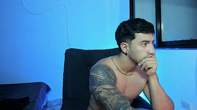Axel_hendrick 라이브 XXX 채팅