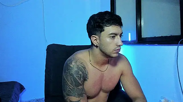 XXX chat uživo modela Axel_hendrick