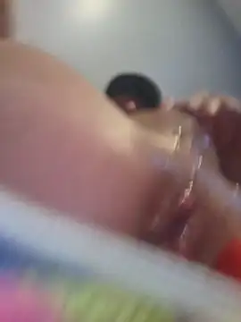 Travislovescum webcam show