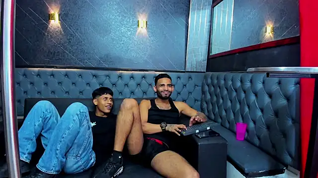 Chatroom XXX en direct de EMILIANO_BLESS