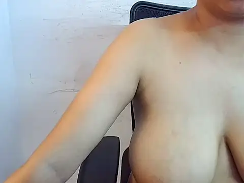 mishti_dash Adlı Modelin Canlı XXX Sohbeti