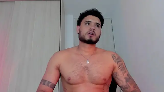 XXX chat uživo modela AUSTINN_TORRES