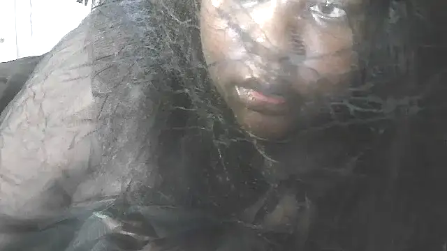 Czat XXX na żywo – Paitho_Love