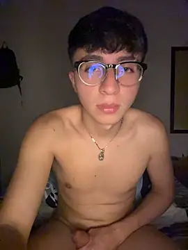 CamiRojas_boy Adlı Modelin Canlı XXX Sohbeti