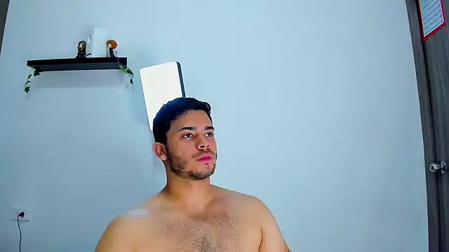 TylerWest_ élő XXX-chatje