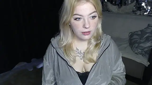 Angel_Girl_ Adlı Modelin Canlı XXX Sohbeti