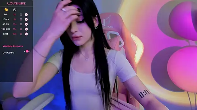 Molly_Crystall Adlı Modelin Canlı XXX Sohbeti