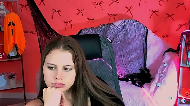 LanaWey XXX чат на живо