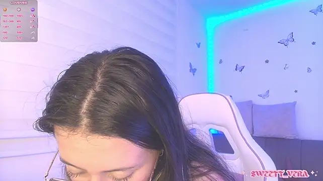 Chatroom XXX en direct de sweettvera