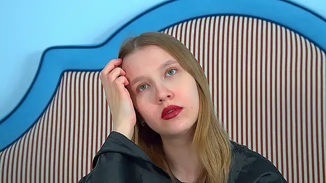 LiliLinn Chat XXX in diretta